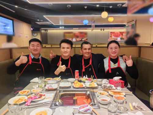 海外顧客がオリエンタルシマオを訪問、食品トレーラーの協力を強化