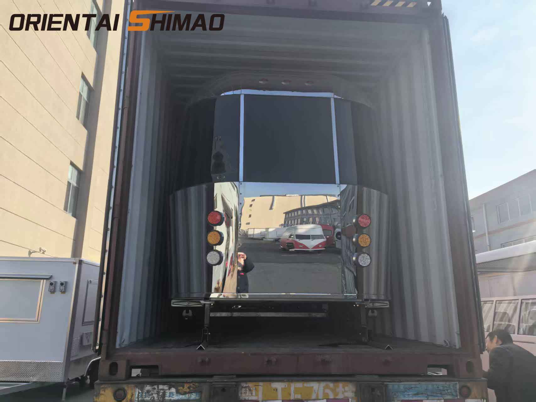 厳格な品質検査により、すべての食品トレーラーが自信を持って出荷されることを保証します